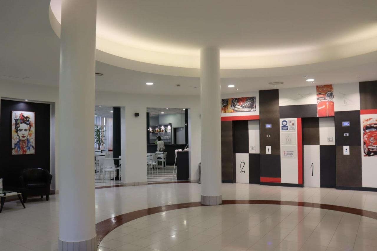 Hotel Glis 산마우로토리네세 외부 사진