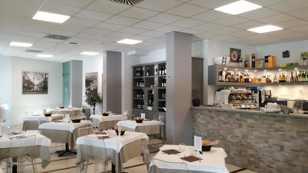 Hotel Glis 산마우로토리네세 외부 사진