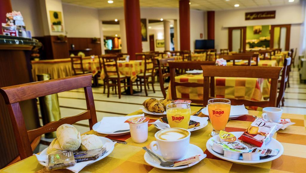 Hotel Glis 산마우로토리네세 외부 사진