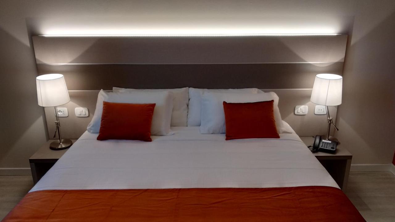 Hotel Glis 산마우로토리네세 외부 사진