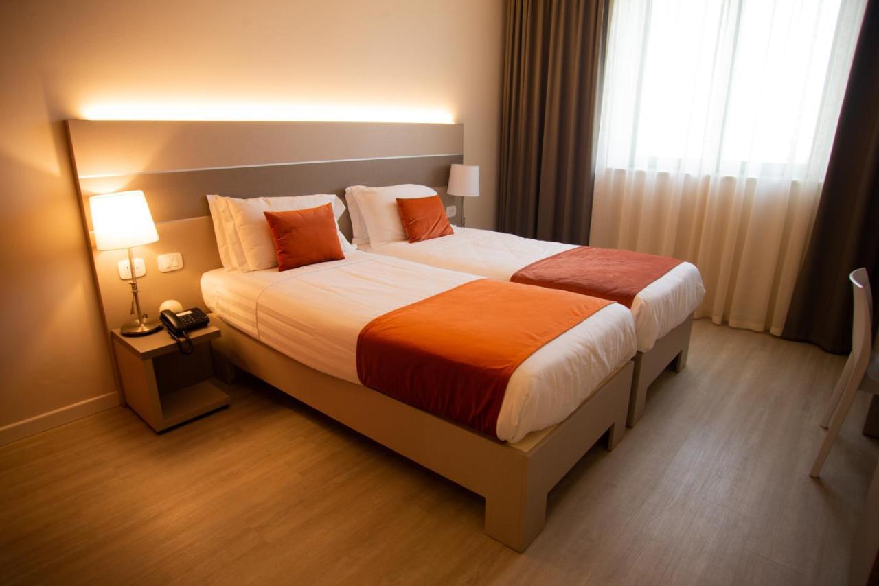 Hotel Glis 산마우로토리네세 외부 사진