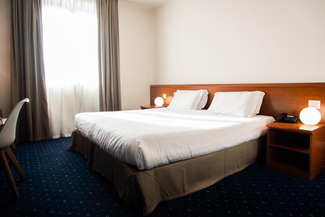 Hotel Glis 산마우로토리네세 외부 사진